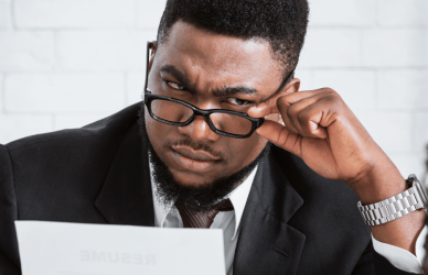 Comment optimiser son CV pour décrocher un emploi en Afrique